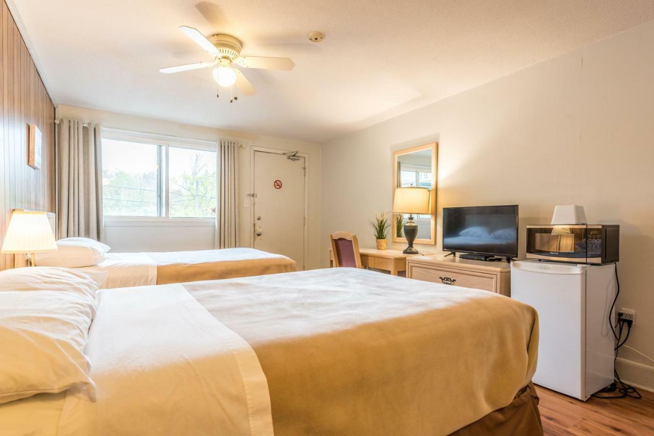 Lake City Motel Dartmouth Extérieur photo