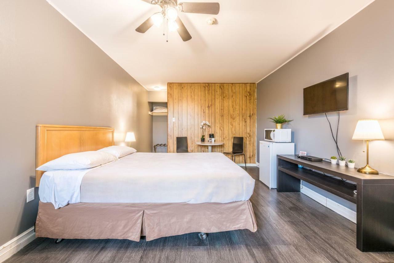 Lake City Motel Dartmouth Extérieur photo