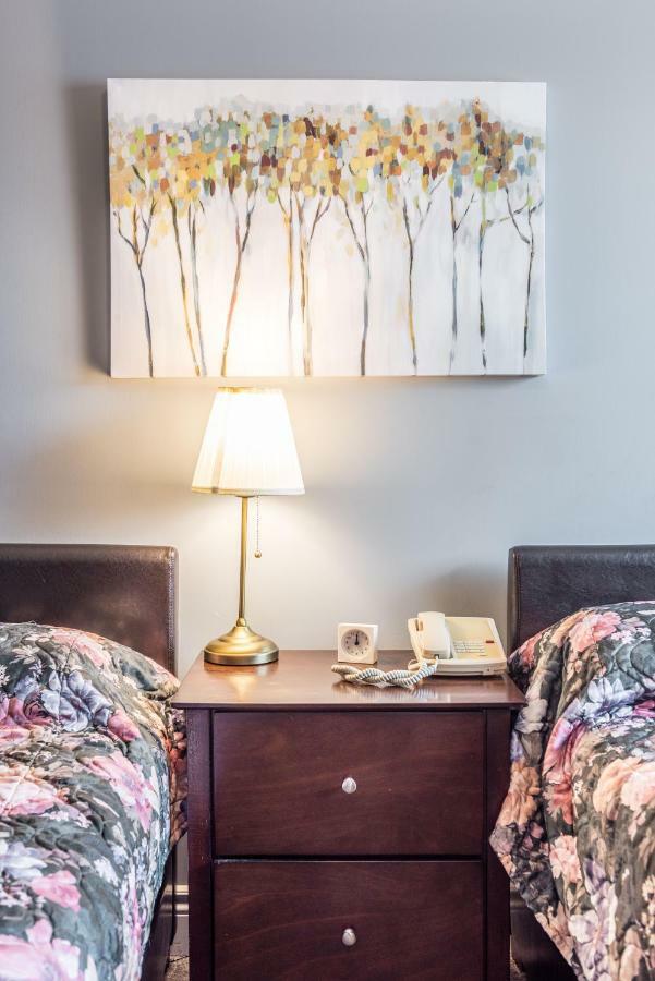 Lake City Motel Dartmouth Extérieur photo